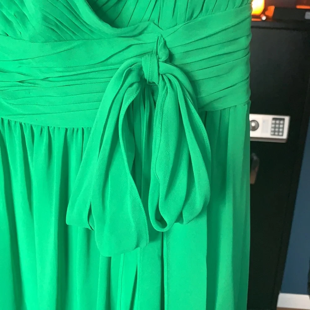 Women’s dress - Picture 3 of 5